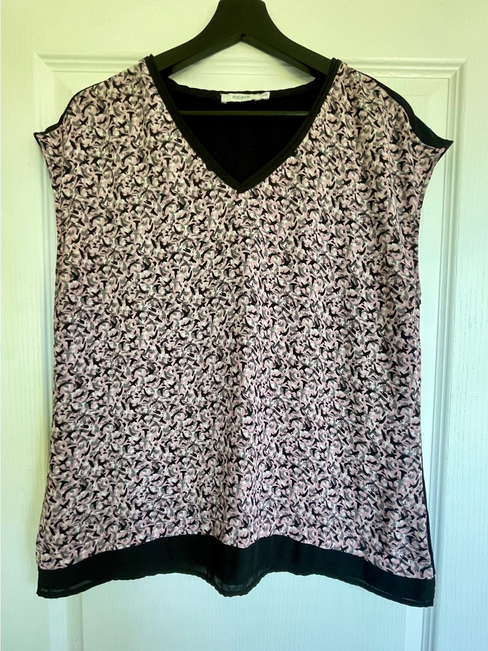 Ricki's Pink and Black V-Neck Patterned top